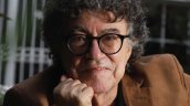 Piero, histórico cantautor y la voz detrás de 
