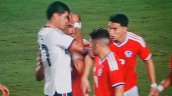 [VIDEO] Gabriel Suazo recibió un duro puñetazo en el rostro que solo terminó en amarilla