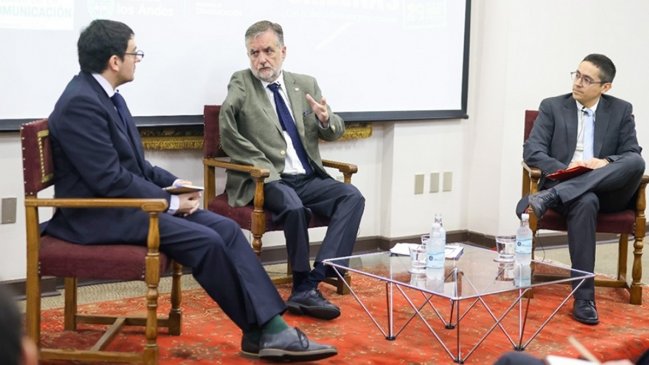 Ministro y recortes en cultura: el presupuesto va en la línea correcta