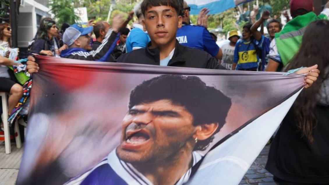 Fiscalía pidió 12 años de cárcel para Leopoldo Luque, médico de Maradona