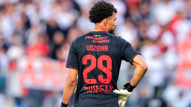 Vozinha volverá a ser suplente en Colo Colo y Gabriel Maureira recuperará la titularidad