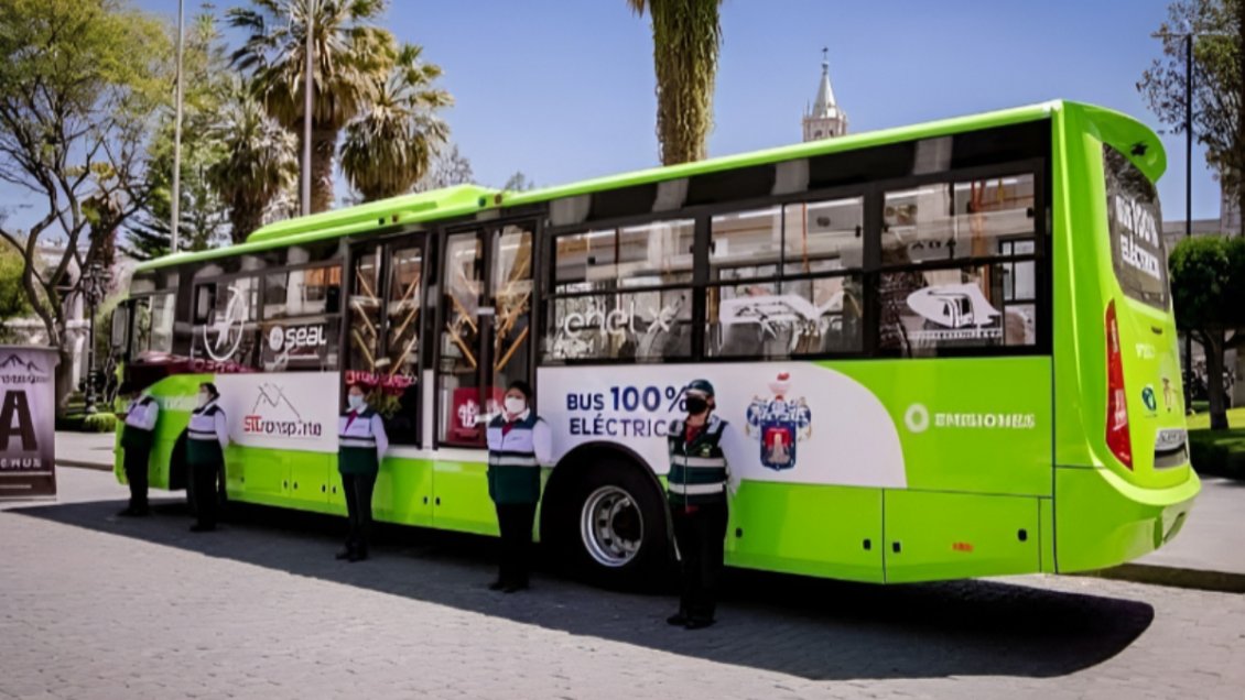 Corte rechaza recurso de colectiveros contra buses gratuitos de El Monte