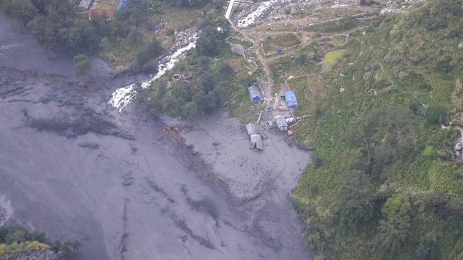 Crecida de un río en Nepal arrasa 40 casas y deja al menos cinco desaparecidos