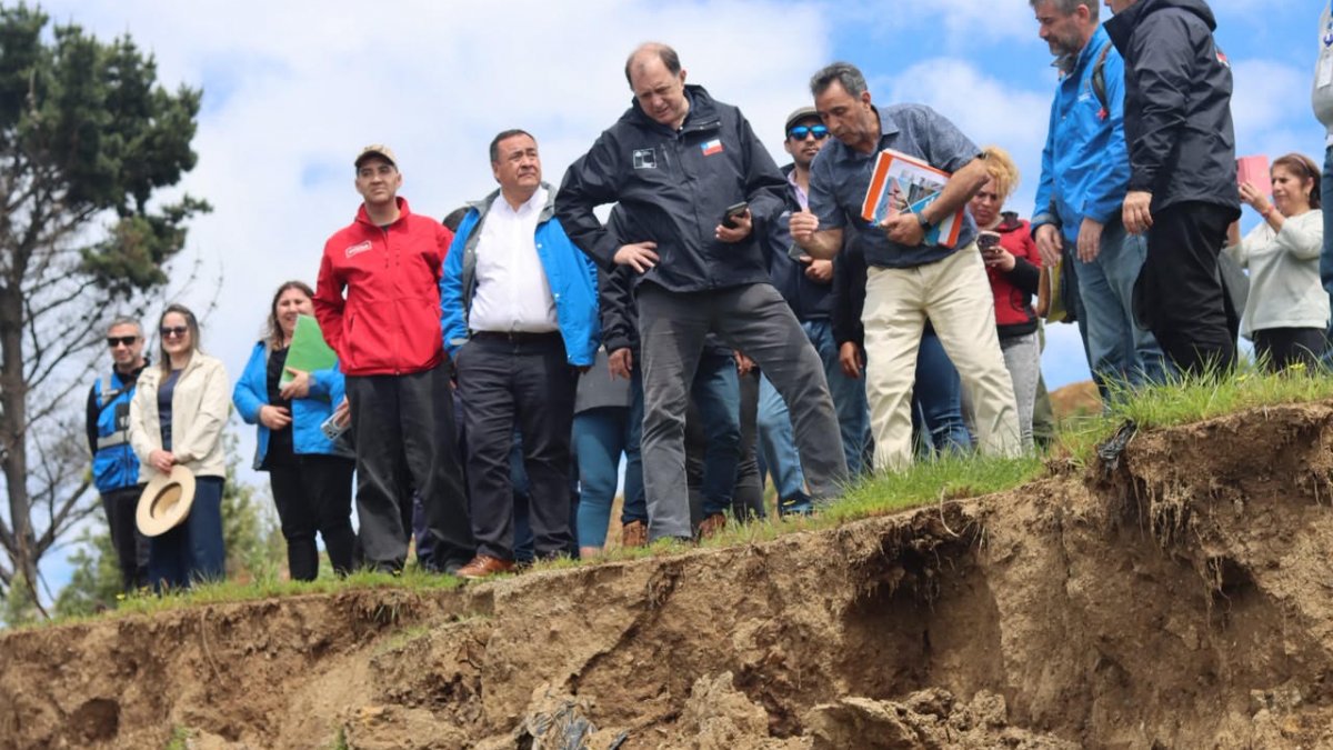 Poduje plantea reubicar a familias afectadas por socavones en Arauco