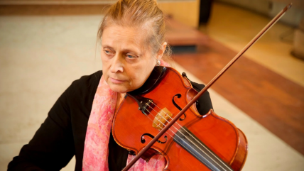   Este martes será el funeral de Penélope Knuth, primera viola de la Orquesta de Cámara de Chile 