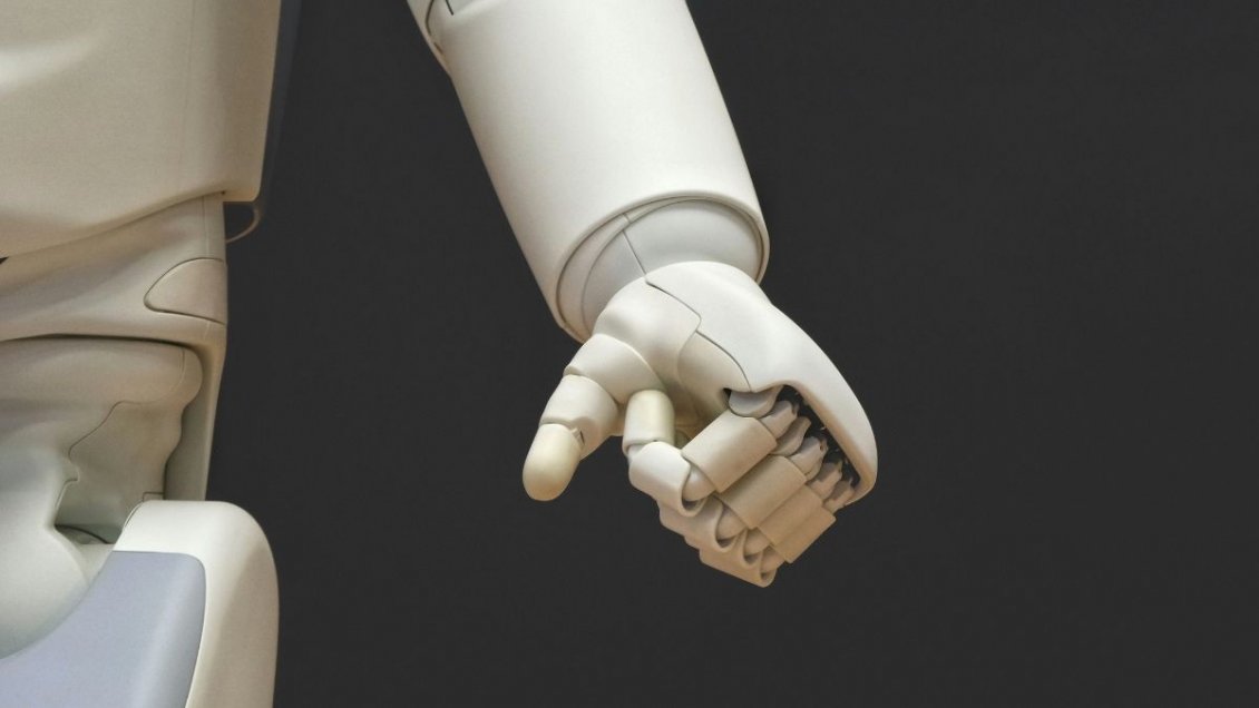 Robot acosó a una niña de 16 años: Sus dueños transmitieron la escena por redes sociales