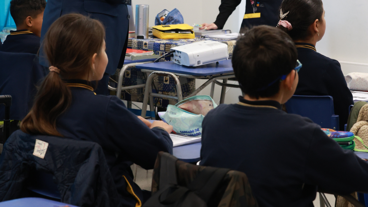 Ñuñoa y Providencia retomarán las clases este jueves en la mayoría de sus recintos educativos