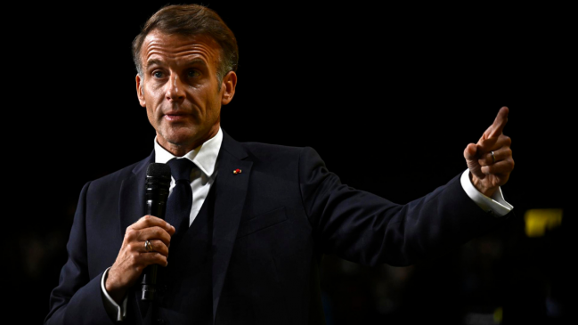 Francia: Macron exige medidas ante protestas estudiantiles y condena la violencia urbana