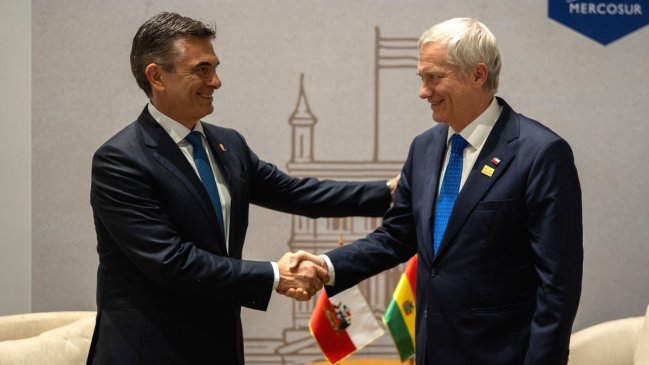 Kast realiza la primera visita oficial de un Presidente chileno a Bolivia en 71 años