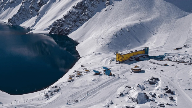 Al menos cuatro muertos y cuatro heridos tras avalancha en centro de esquí de Portillo