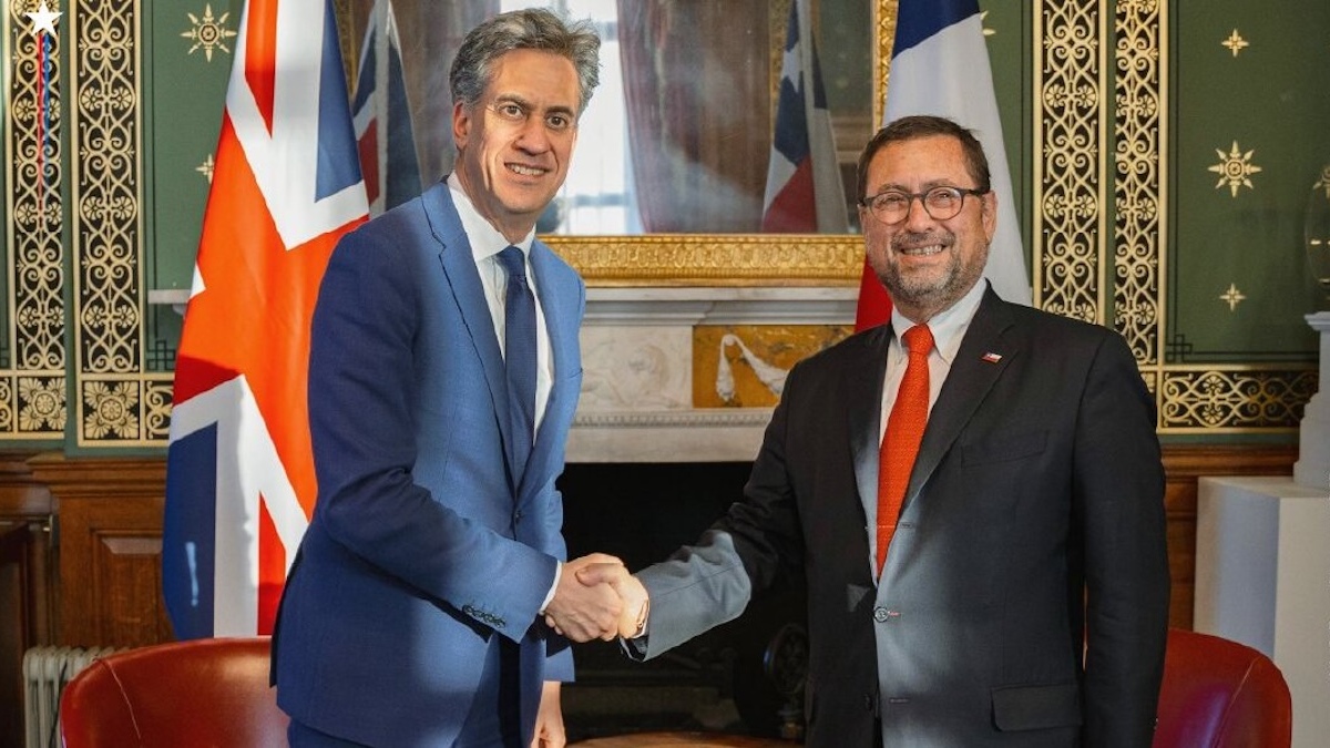 Chile acordó con el Reino Unido un "nuevo nivel de asociación estratégica"