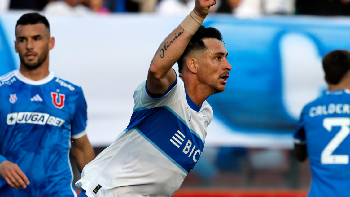 Fue ante la U: La UC conmemoró aniversario del récord goleador de Zampedri