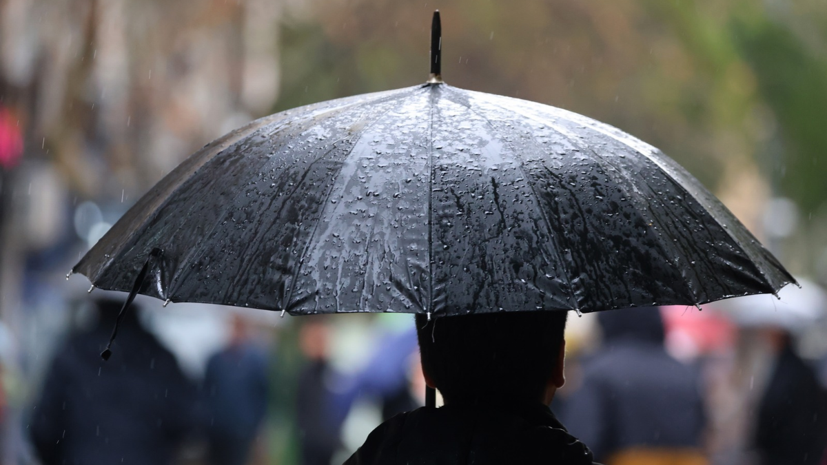 Académico Usach: "Es una tormenta peligrosa, así que mejor prevenir que lamentar"