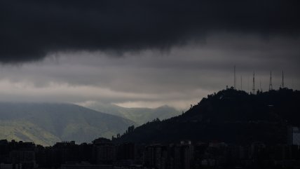 MeteoChile: La condición nubosa que iba a generar mayores precipitaciones se desplazó hacia el sur