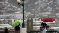 Valparaíso: Gobierno descarta suspender clases por ahora y reporta daños acotados