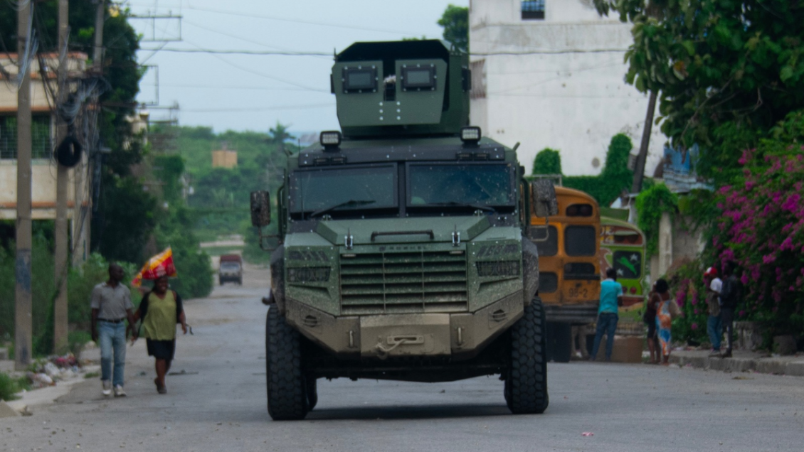 Rep. Dominicana envió militares y artillería a frontera con Haití tras desaparición de soldados salvadoreños