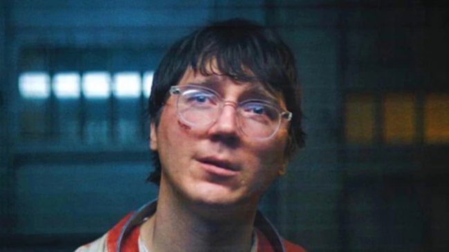 Actor Paul Dano de "The Batman" fue visto en el centro de Santiago