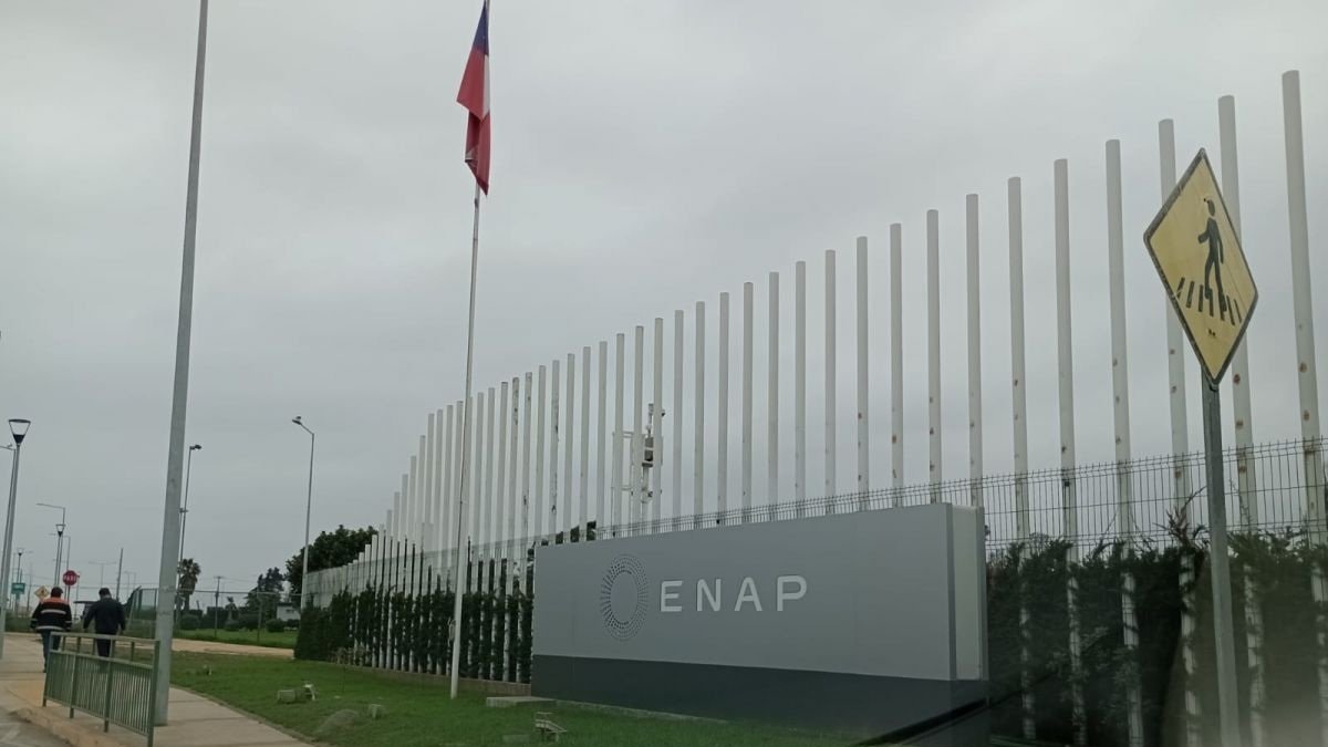 SMA formuló cargos contra ENAP por manipular datos de emisiones