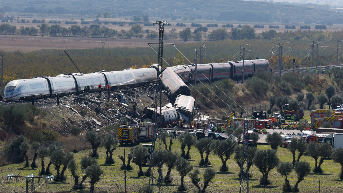 Sánchez sobre accidente ferroviario con 68 muertos: "Si ha habido negligencias, se sabrá"