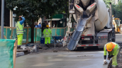 Minvu tapará hoyos y reparará calles en cinco comunas de la RM