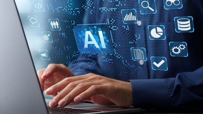 Profesionales chilenos superaron la alfabetización básica en IA, según Google