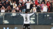 [VIDEO] ¡Golazo al ángulo! Correa definió con clase y firmó su triplete ante la U. de Conce