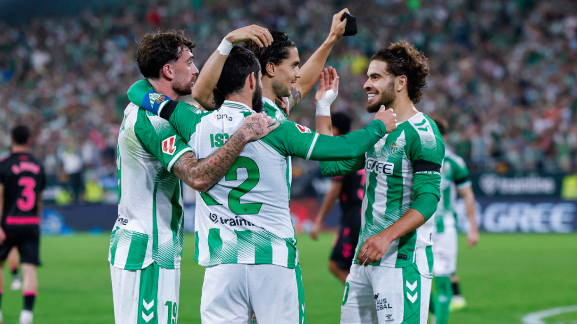 Betis de Pellegrini volvió al triunfo a costa de Málaga y sostuvo su lugar en zona de Champions