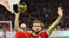 Harry Kane presentó su Balón de Oro ante la hinchada de Bayern Munich